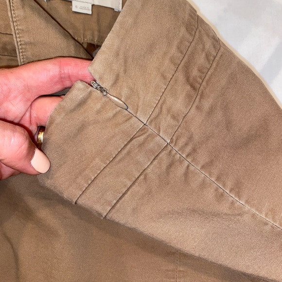 Loft. Size 6. Khaki above the knee business casual skirt. - Picture 3 of 4